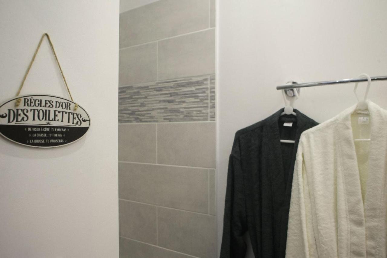 Suite Jacuzzi Privatif Plage Des Catalans Marseille Bagian luar foto