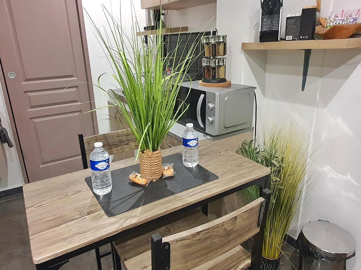 Suite Jacuzzi Privatif Plage Des Catalans Marseille Bagian luar foto