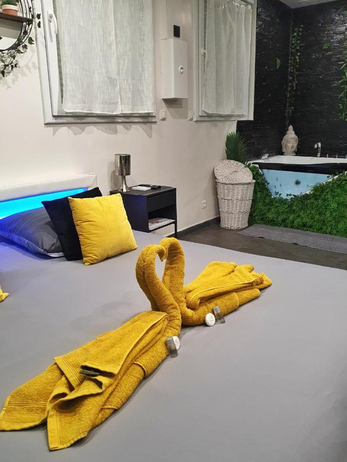 Suite Jacuzzi Privatif Plage Des Catalans Marseille Bagian luar foto